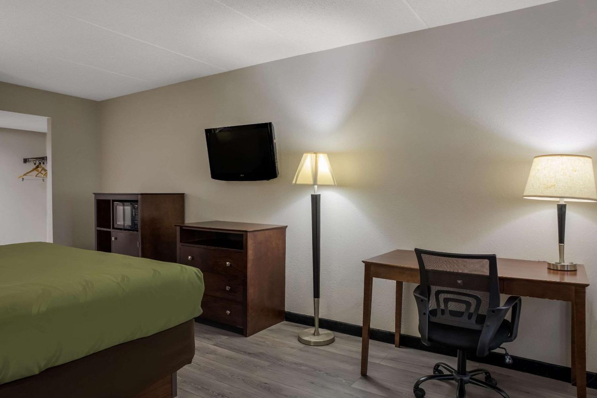 Quality Inn Толедо Екстериор снимка