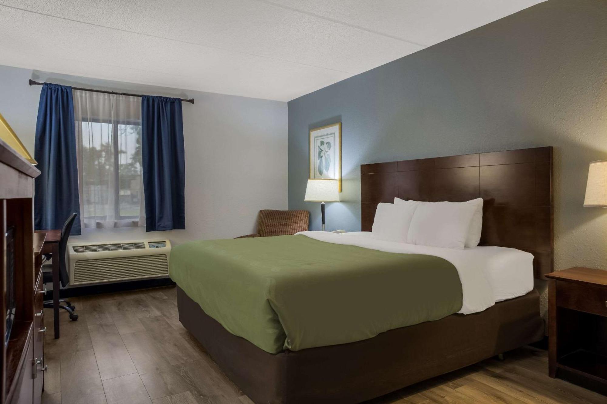 Quality Inn Толедо Екстериор снимка