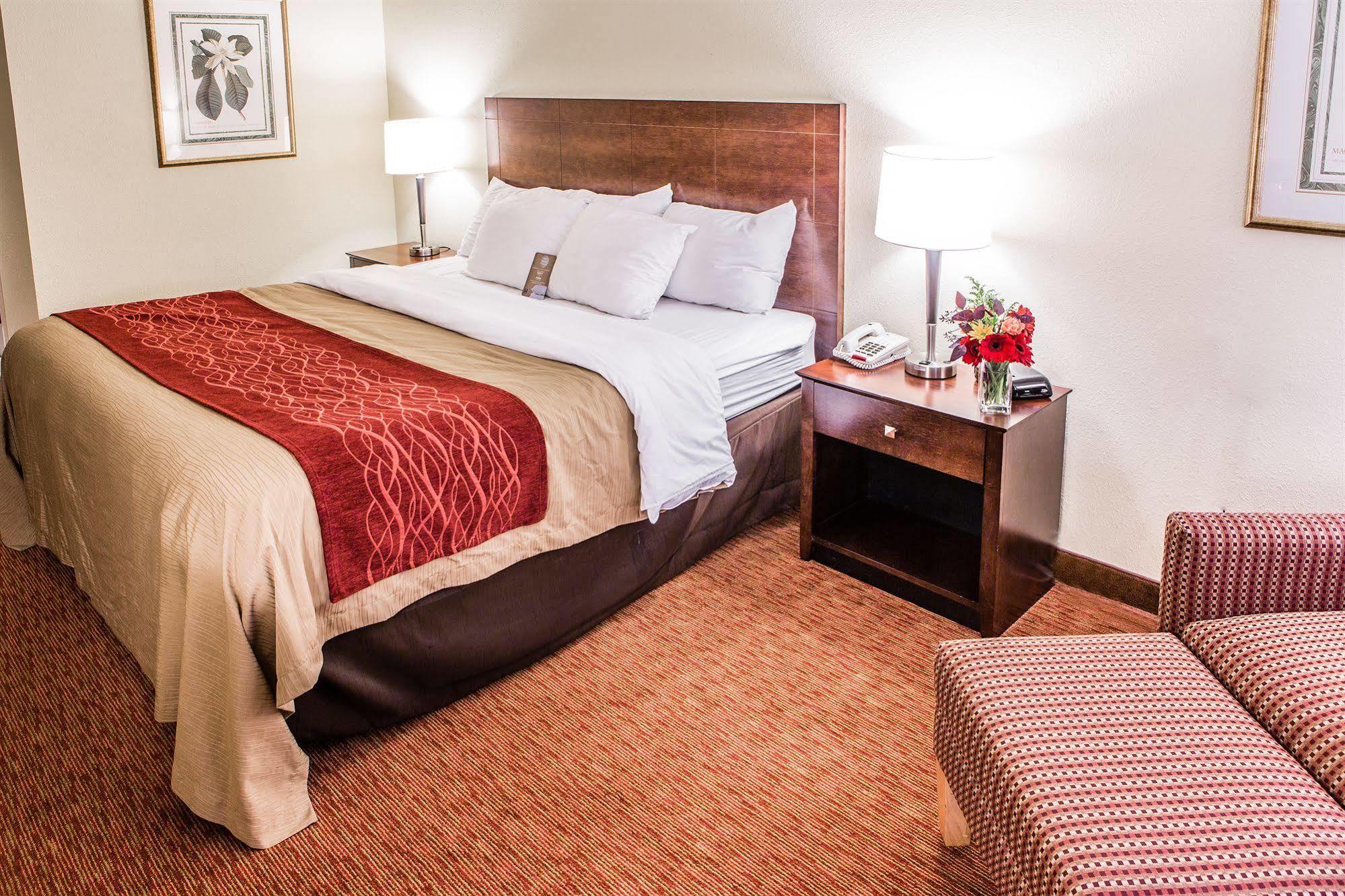 Quality Inn Толедо Екстериор снимка